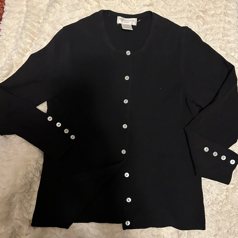 Worthington sweater with mother of pearl buttons petite medium